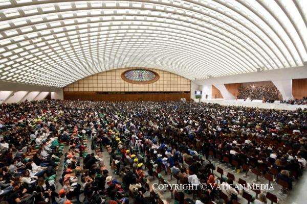 Đức Lêô XIV Nói Với Sinh Viên : “Hãy Là Những Ngôn Sứ Trong Thế Giới Kỹ Thuật Số!”